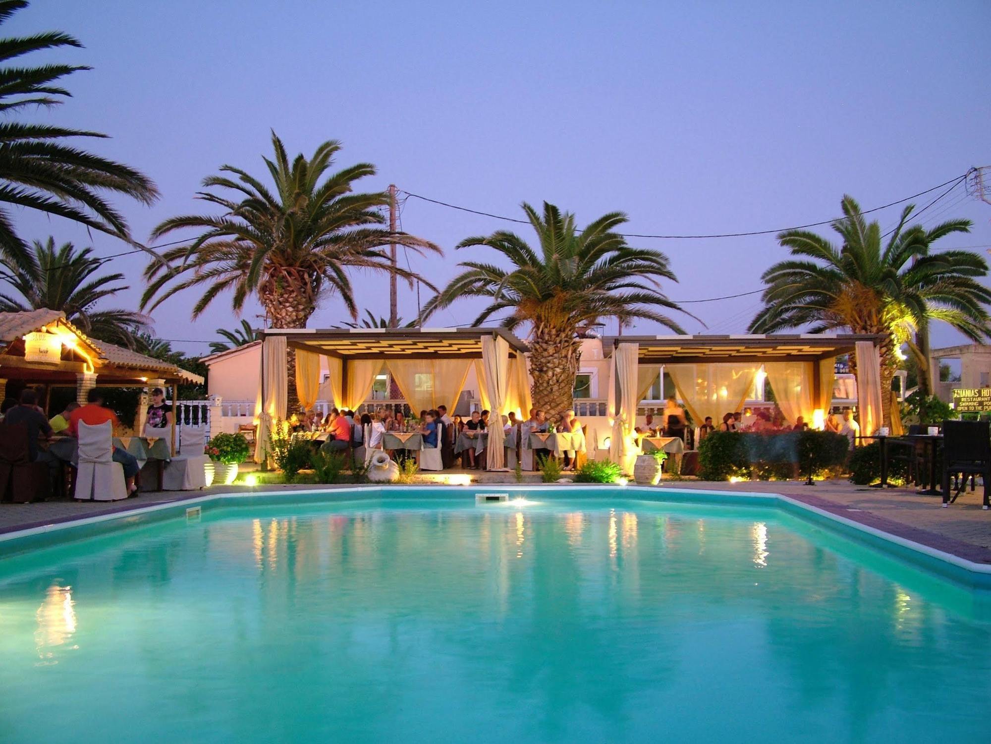 The Blue Sea Hotel Agios Georgios  ภายนอก รูปภาพ